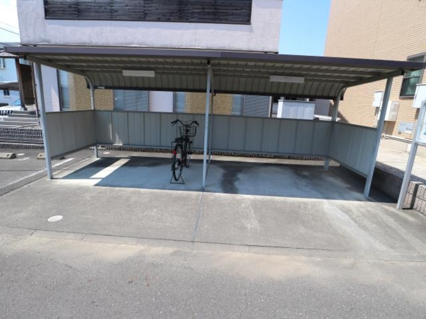  東海道本線/清水駅 バス9分クミアイ化学前下車:停歩15分 1階 築14年