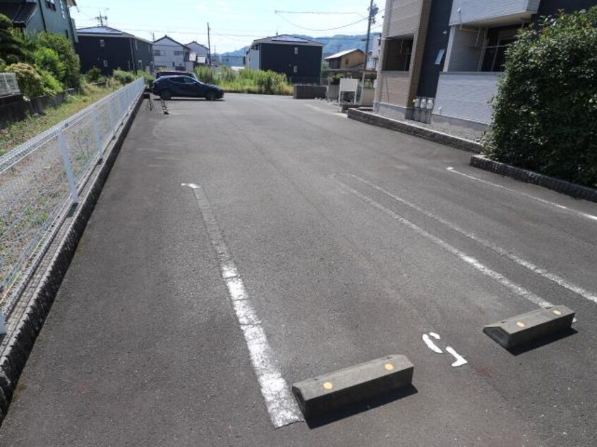  東海道本線/清水駅 バス9分クミアイ化学前下車:停歩15分 1階 築13年