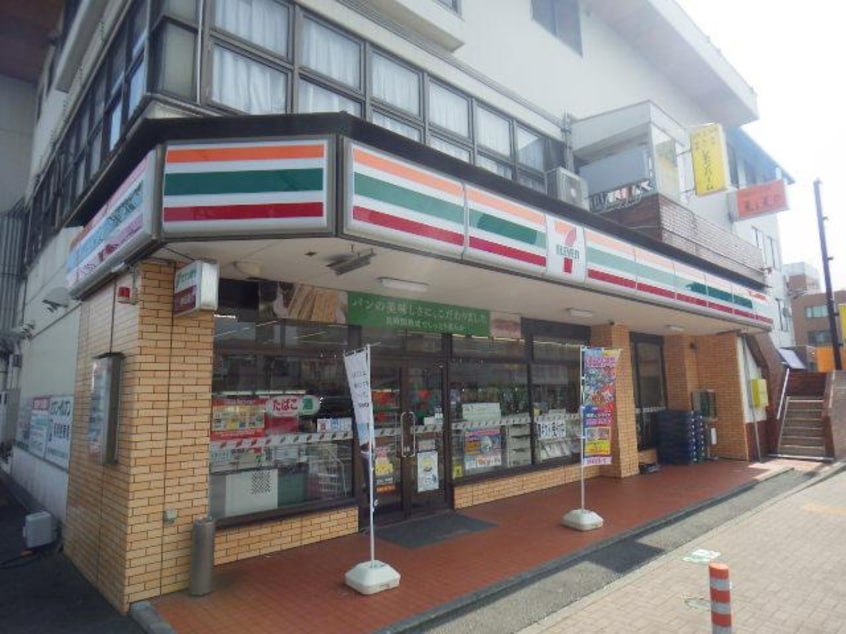 セブンイレブン清水相生町店(コンビニ)まで392m 静岡鉄道静岡清水線/新清水駅 徒歩1分 4階 築38年