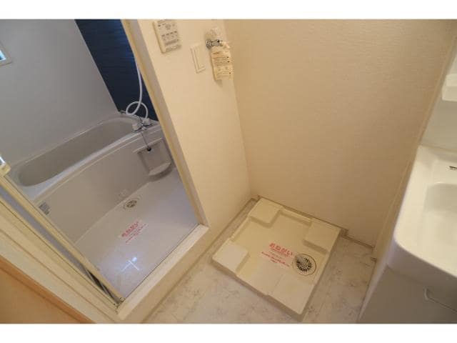  静岡鉄道静岡清水線/新清水駅 バス19分三保松原入口下車:停歩4分 1階 築13年