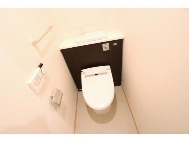 同物件同タイプ 東海道本線/清水駅 バス11分クミアイ化学前下車:停歩9分 1階 築13年