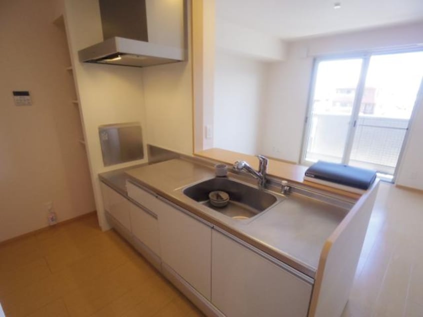  静岡鉄道静岡清水線/新清水駅 バス9分五分団前下車:停歩2分 3階 築12年