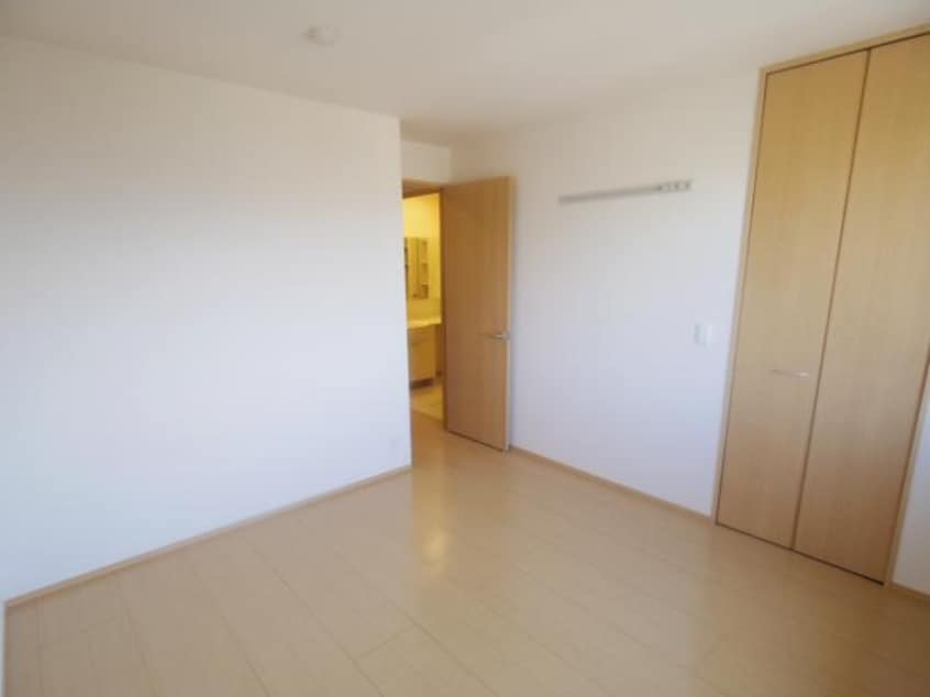  静岡鉄道静岡清水線/新清水駅 バス9分五分団前下車:停歩2分 3階 築12年