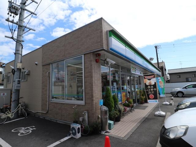 ファミリーマート清水下野中店(コンビニ)まで1398m 東海道本線/清水駅 バス19分梅ケ谷中下車:停歩4分 3階 築20年