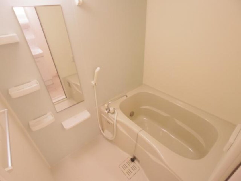  東海道本線/興津駅 バス11分JA興津支所前下車:停歩3分 2階 築12年