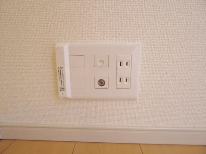  東海道本線/興津駅 バス11分JA興津支所前下車:停歩3分 2階 築12年