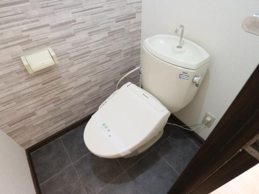  静岡鉄道静岡清水線/新清水駅 バス11分中矢部町下車:停歩4分 2階 築33年