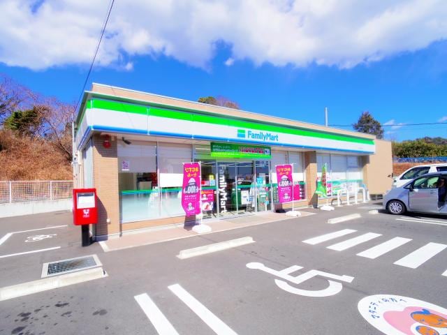 ファミリーマート清水由比店(コンビニ)まで1399m 富士急静岡バス（庵原郡）/由比北田 徒歩9分 1階 築27年