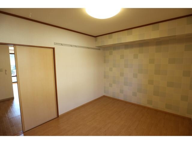  東海道本線/清水駅 バス10分渋川保健センター入口下車:停歩5分 1階 築39年