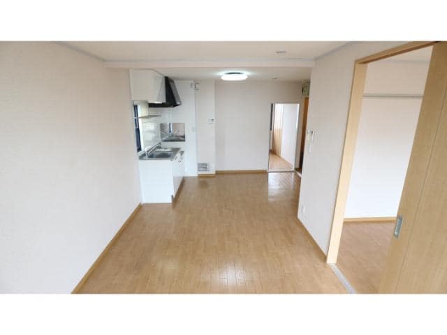  東海道本線/清水駅 バス10分渋川保健センター入口下車:停歩5分 2階 築39年