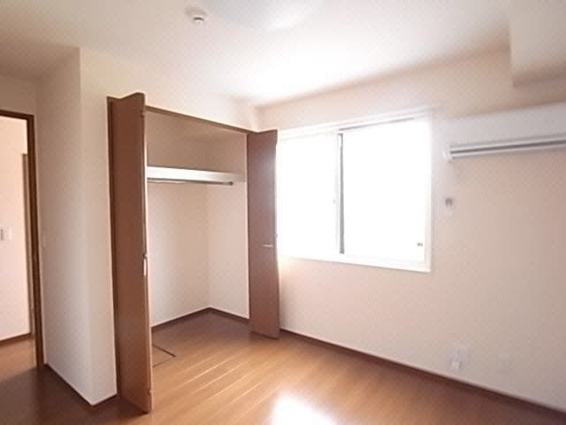  東海道本線/清水駅 バス10分栗田家具センター前下車:停歩4分 1階 築11年