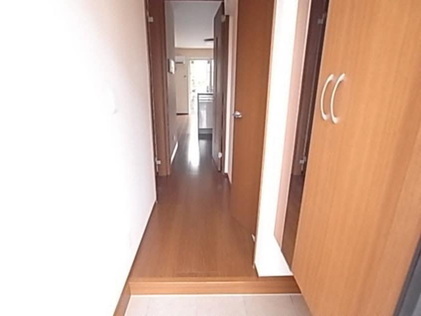  東海道本線/清水駅 バス10分栗田家具センター前下車:停歩4分 1階 築11年