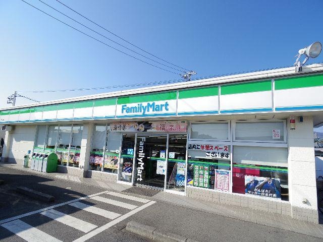 ファミリーマート清水北脇店(コンビニ)まで737m 東海道本線/清水駅 バス10分栗田家具センター前下車:停歩4分 1階 築11年