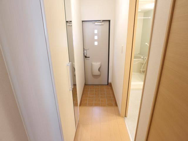  東海道本線/清水駅 バス3分清水郵便局下車:停歩9分 1階 築11年