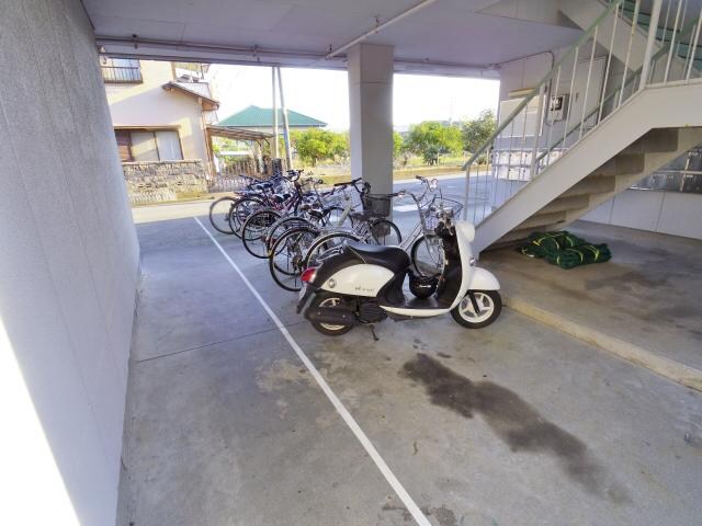  静岡鉄道静岡清水線/新清水駅 バス18分折戸車庫下車:停歩6分 1階 築39年