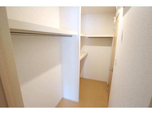  東海道本線/清水駅 バス7分袖師小学校入口下車:停歩2分 1階 築10年