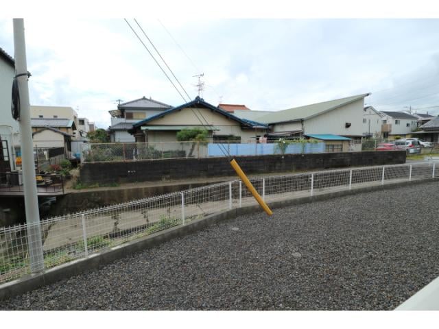  東海道本線/清水駅 バス7分袖師小学校入口下車:停歩2分 1階 築10年