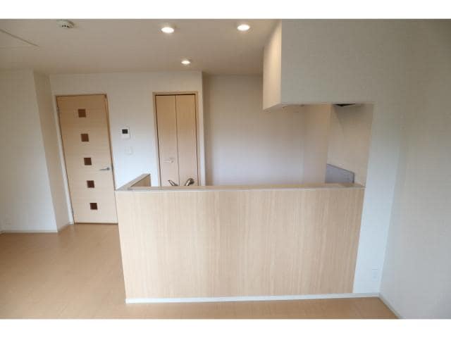  東海道本線/清水駅 バス7分袖師小学校入口下車:停歩2分 1階 築10年