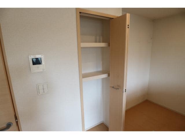  東海道本線/清水駅 バス7分袖師小学校入口下車:停歩2分 1階 築10年