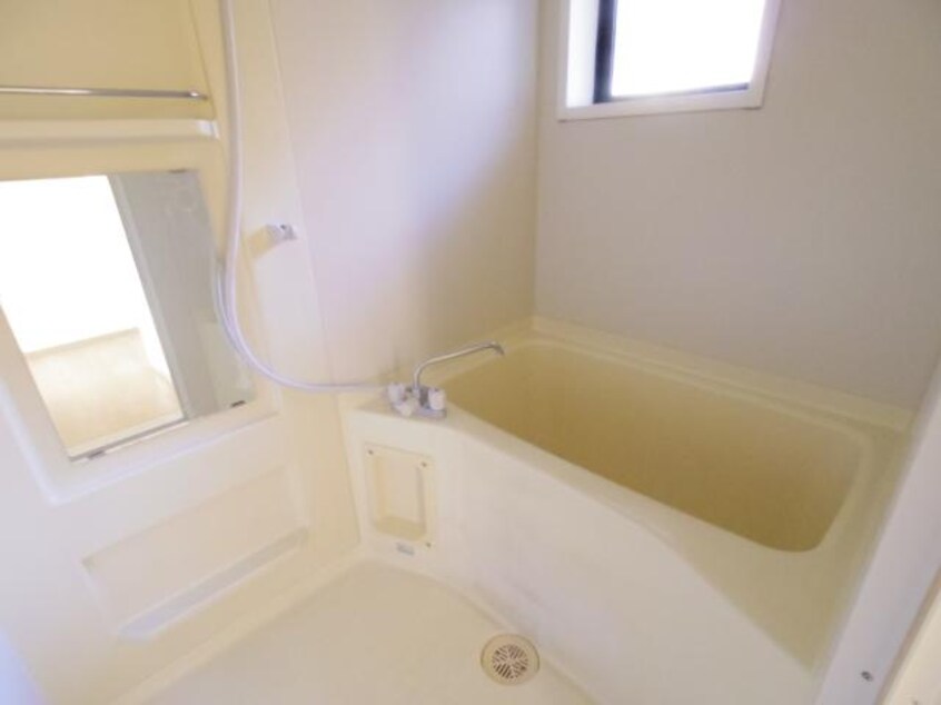 同物件同タイプ 東海道本線/清水駅 バス18分高部小学校前下車:停歩5分 1階 築30年