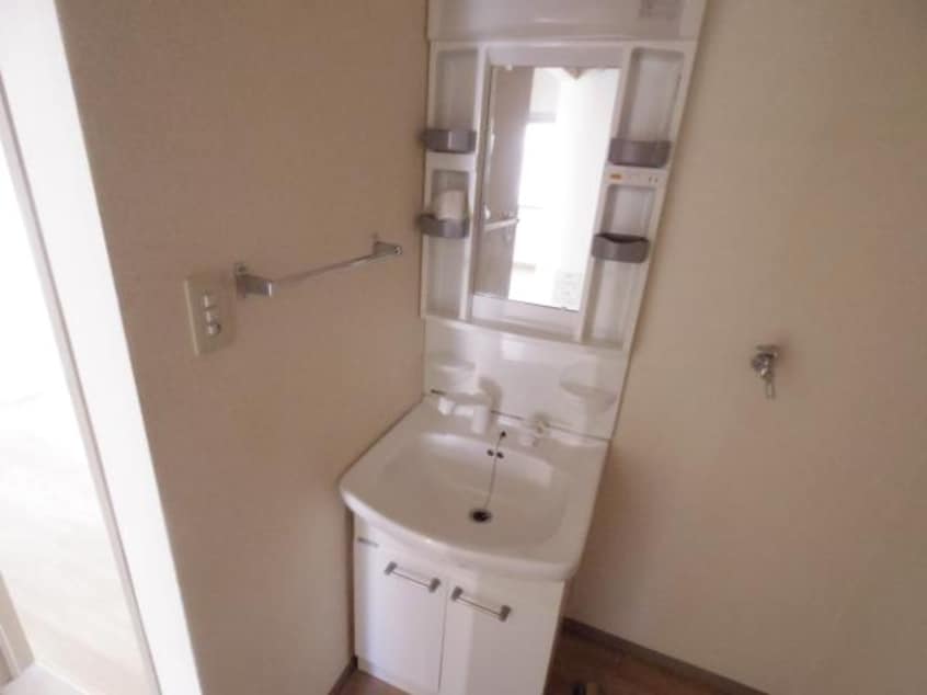 同物件同タイプ 東海道本線/清水駅 バス18分高部小学校前下車:停歩5分 1階 築30年