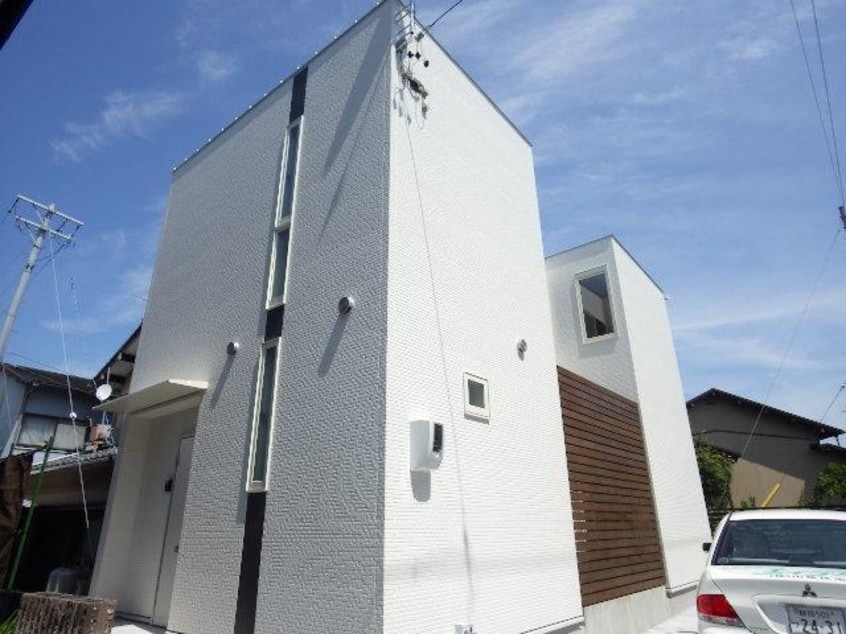  東海道本線/清水駅 バス9分高橋花の木下車:停歩4分 1-2階 築10年