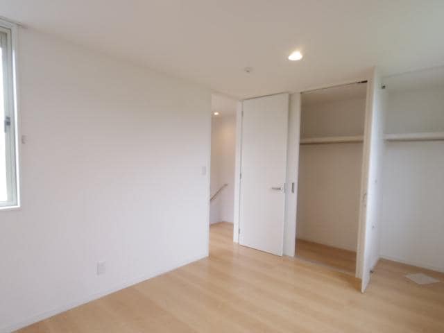  東海道本線/清水駅 バス9分高橋花の木下車:停歩4分 1-2階 築10年