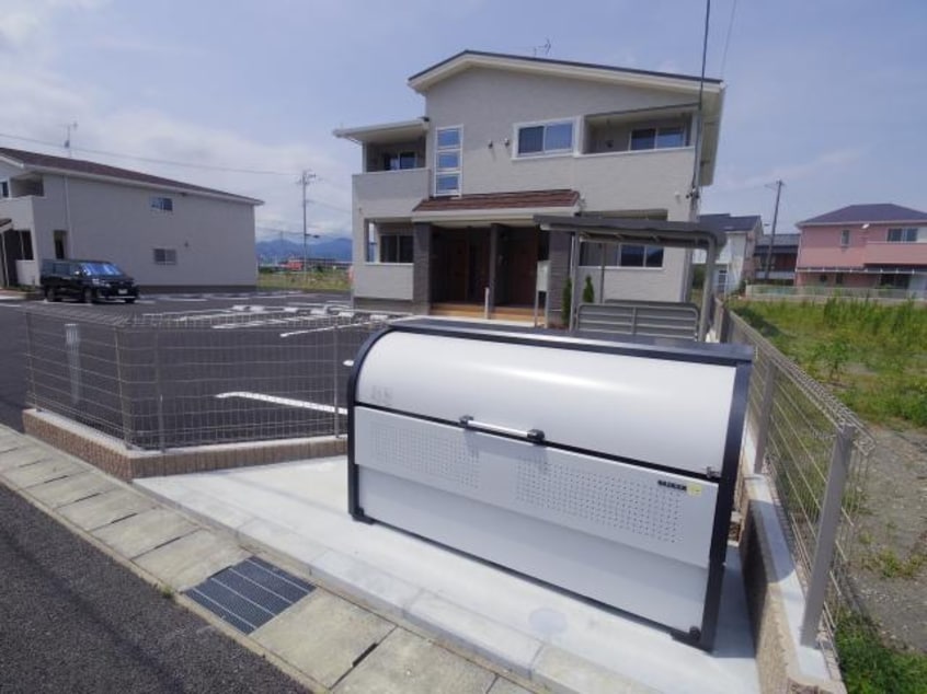  静岡鉄道静岡清水線/新清水駅 バス17分東折戸下車:停歩7分 1階 築9年