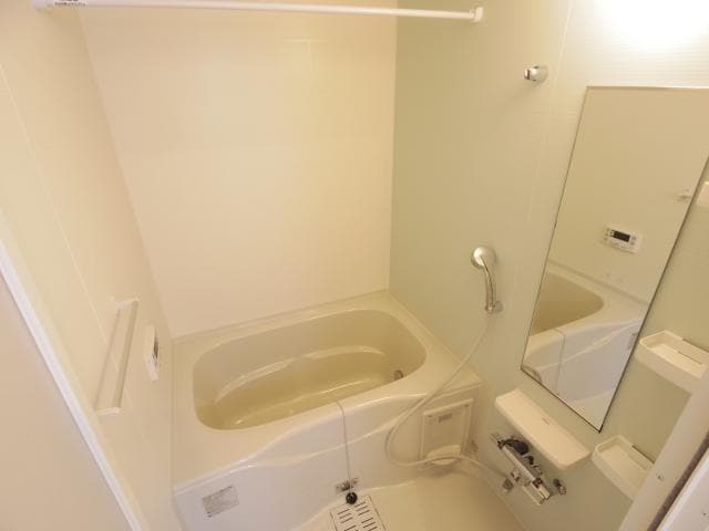  静岡鉄道静岡清水線/新清水駅 バス17分東折戸下車:停歩7分 1階 築9年