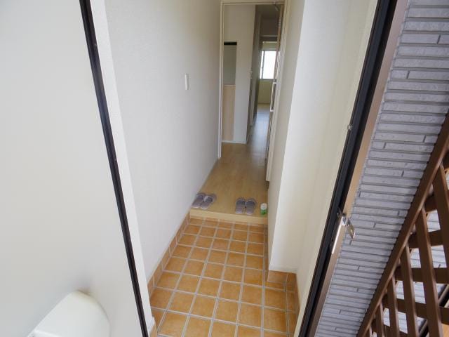  静岡鉄道静岡清水線/新清水駅 バス17分東折戸下車:停歩7分 1階 築9年