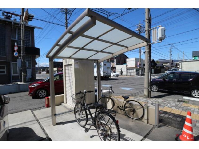  静岡鉄道静岡清水線/入江岡駅 徒歩8分 1階 築8年
