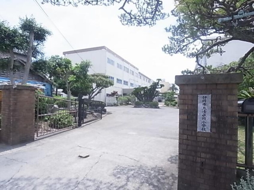 静岡市立清水岡小学校(小学校)まで351m 静岡鉄道静岡清水線/入江岡駅 徒歩8分 1階 築8年