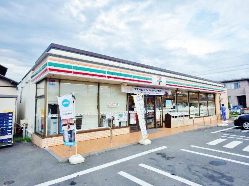 セブンイレブン清水蒲原新栄店(コンビニ)まで80m 東海道本線/新蒲原駅 徒歩24分 1階 築34年