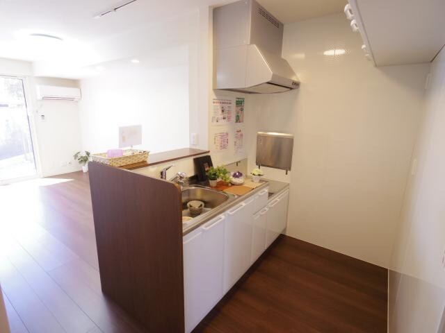  東海道本線/新蒲原駅 徒歩23分 1階 築8年