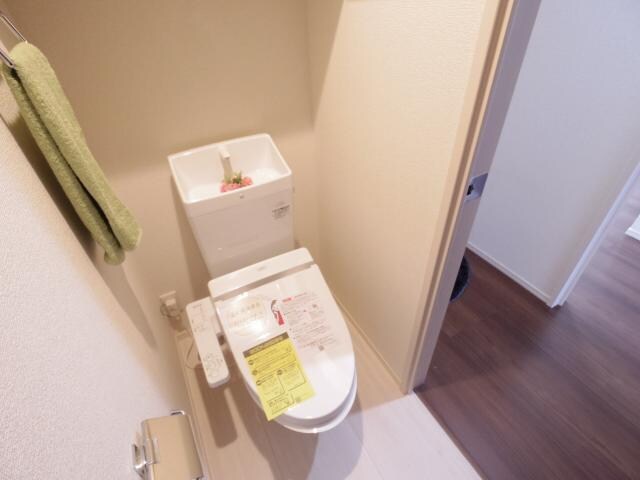  東海道本線/新蒲原駅 徒歩23分 1階 築8年