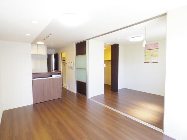 東海道本線/新蒲原駅 徒歩23分 1階 築8年