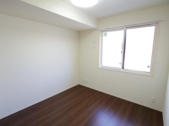  東海道本線/新蒲原駅 徒歩23分 1階 築8年