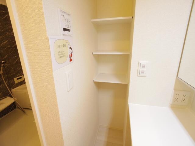  東海道本線/新蒲原駅 徒歩23分 2階 築8年