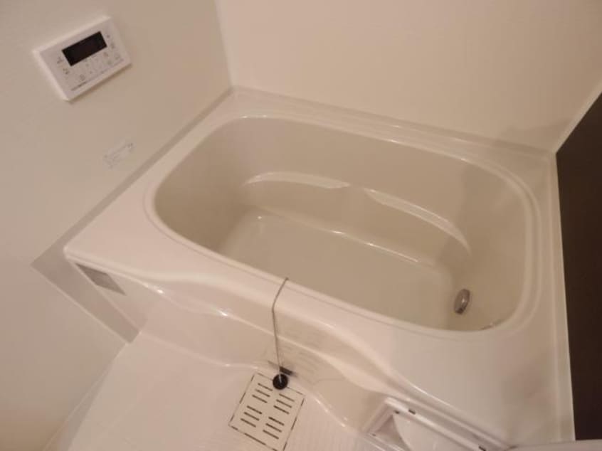  静岡鉄道静岡清水線/新清水駅 バス3分万世町下車:停歩2分 1階 築8年