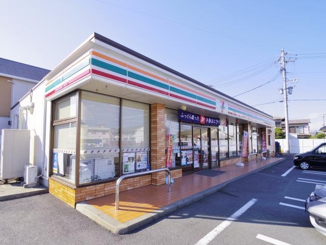 セブンイレブン清水三保店(コンビニ)まで767m 東海道本線/清水駅 バス27分白浜町下車:停歩6分 1階 築7年