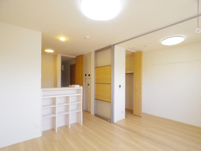 同物件同タイプ 東海道本線/清水駅 バス27分白浜町下車:停歩6分 1階 築7年