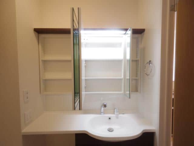 同物件同タイプ 東海道本線/清水駅 バス27分白浜町下車:停歩6分 1階 築7年