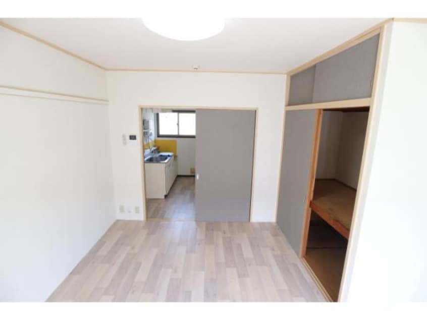  静岡鉄道静岡清水線/新清水駅 バス20分白浜町下車:停歩13分 1階 築40年