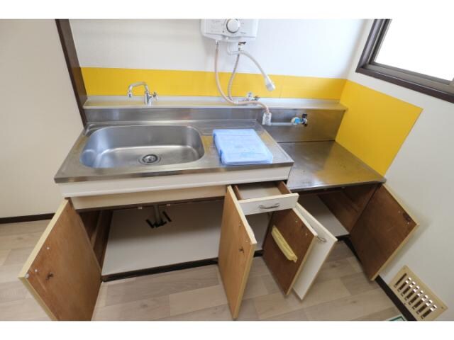  静岡鉄道静岡清水線/新清水駅 バス20分白浜町下車:停歩13分 1階 築40年