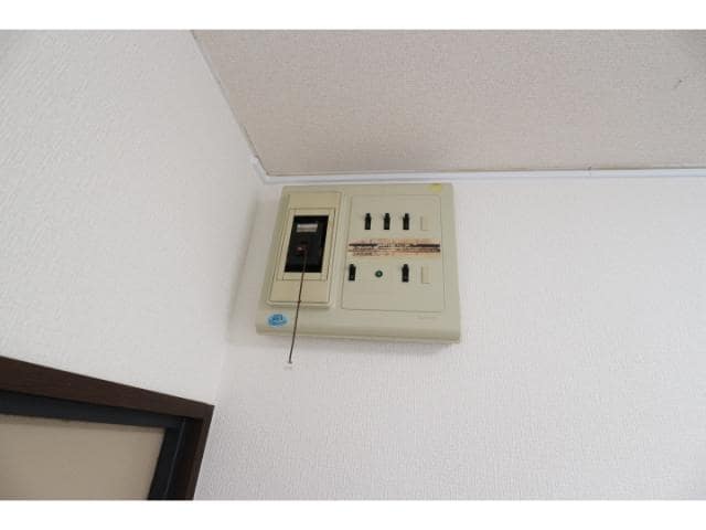  静岡鉄道静岡清水線/新清水駅 バス20分白浜町下車:停歩13分 1階 築40年