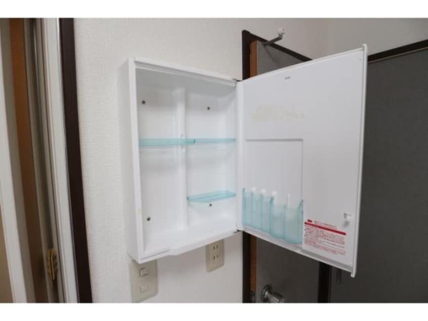  静岡鉄道静岡清水線/新清水駅 バス20分白浜町下車:停歩13分 1階 築40年