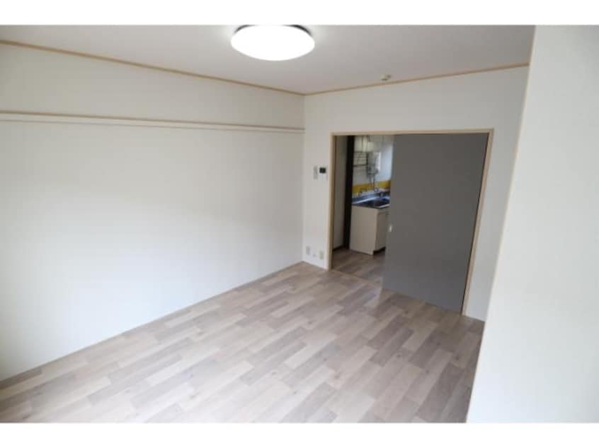  静岡鉄道静岡清水線/新清水駅 バス20分白浜町下車:停歩13分 1階 築40年