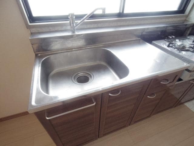  東海道本線/清水駅 バス8分秋吉町下車:停歩6分 2階 築30年