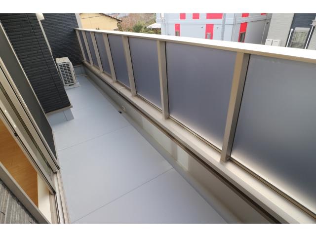  静岡鉄道静岡清水線/狐ケ崎駅 バス9分南矢部下車:停歩4分 2階 築6年