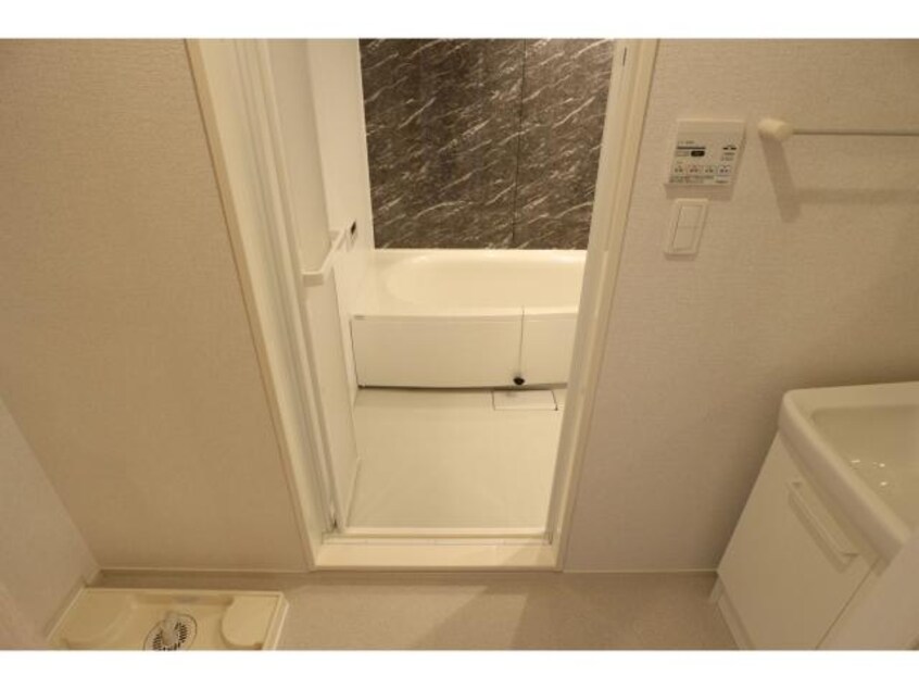  静岡鉄道静岡清水線/狐ケ崎駅 バス9分南矢部下車:停歩4分 2階 築6年